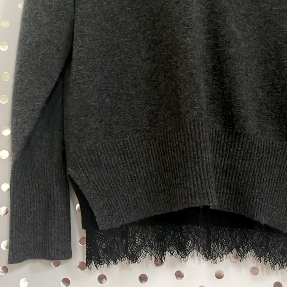 Brochu Walker Pullover ~ - Picture 10 of 15